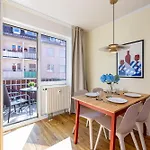 Zentral Wohnen Mit Stellplatz Und Balkon - Nahe Main Und Innenstadt
