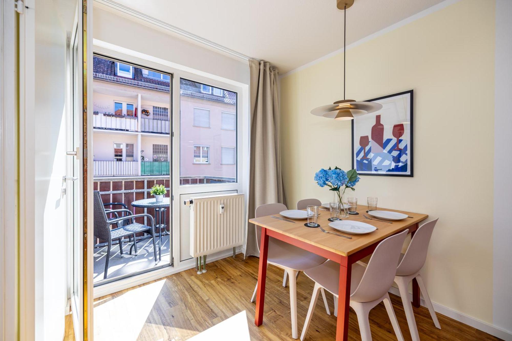 Zentral Wohnen Mit Stellplatz Und Balkon - Nahe Main Und Innenstadt Würzburg