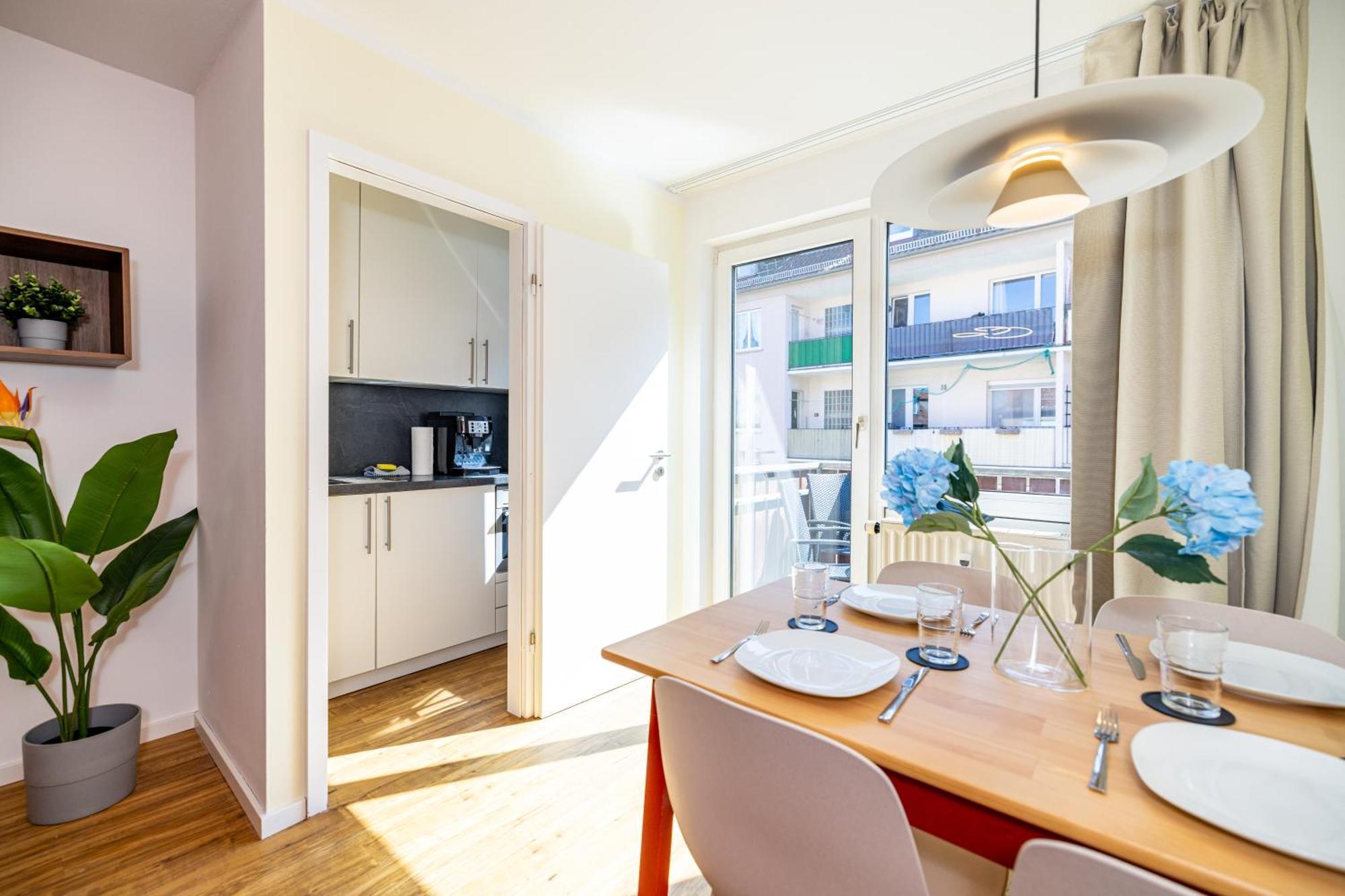 Zentral Wohnen Mit Stellplatz Und Balkon - Nahe Main Und Innenstadt *
