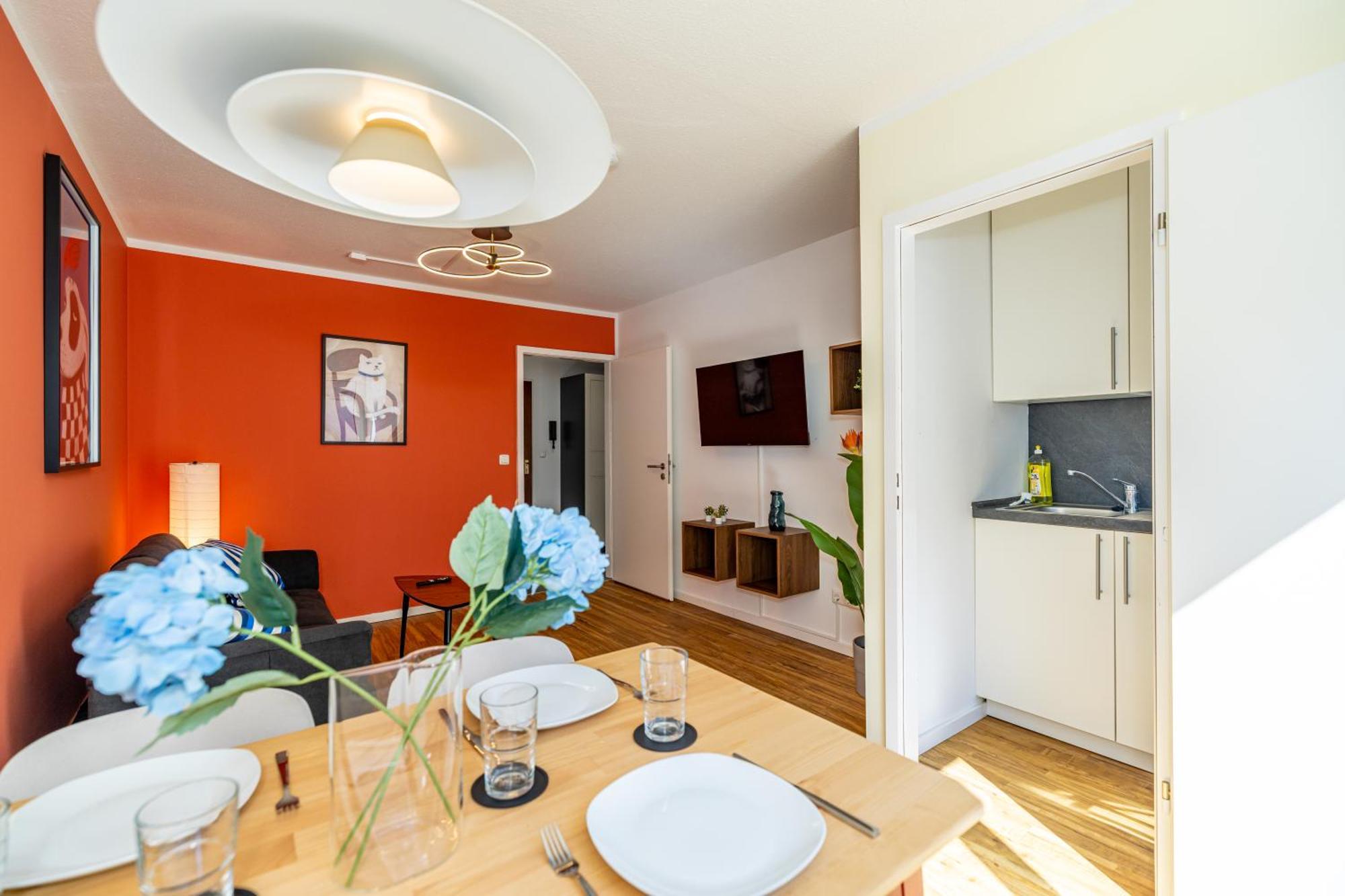 Zentral Wohnen Mit Stellplatz Und Balkon - Nahe Main Und Innenstadt Apartment *