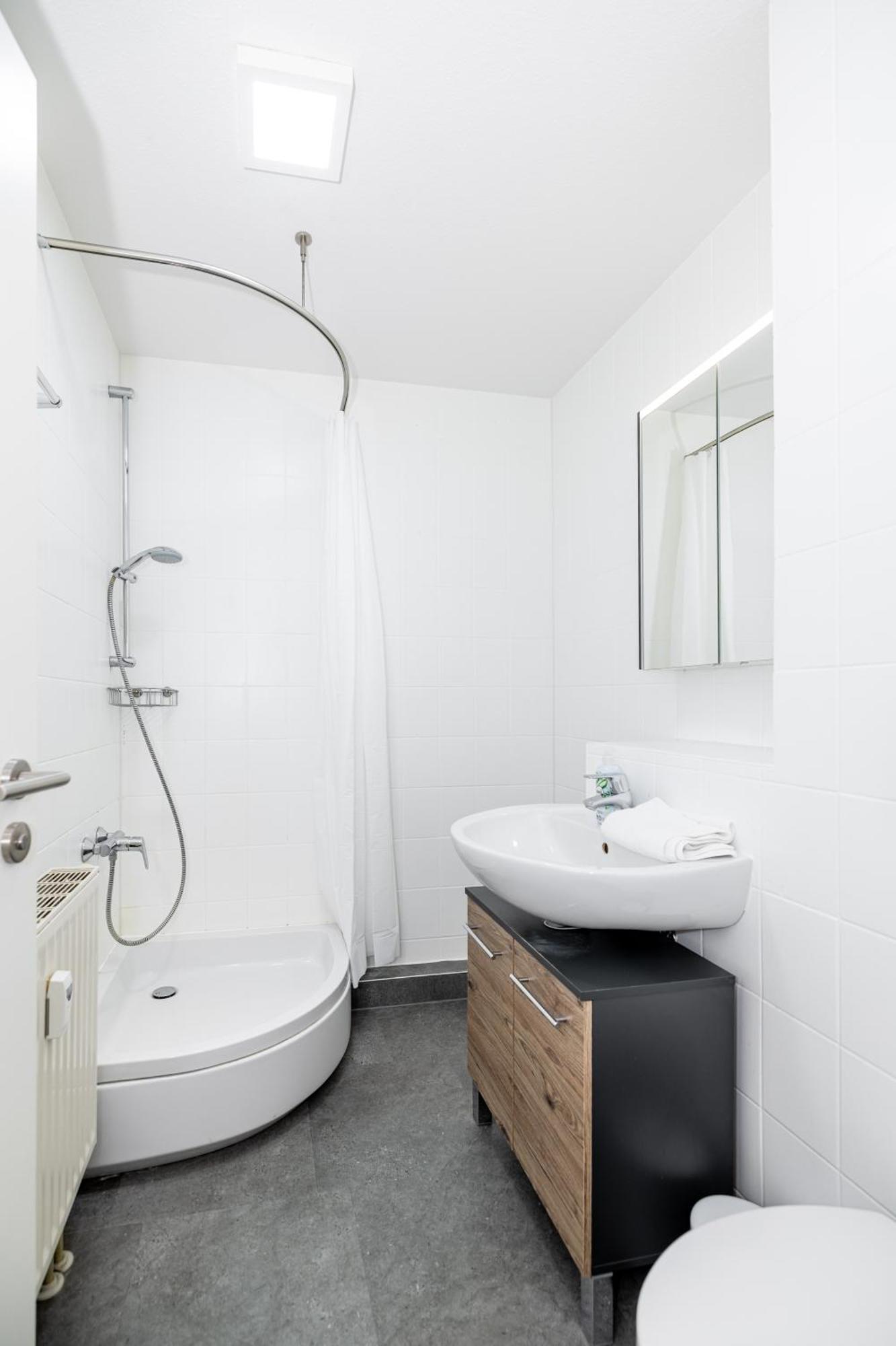 Zentral Wohnen Mit Stellplatz Und Balkon - Nahe Main Und Innenstadt Apartment Würzburg